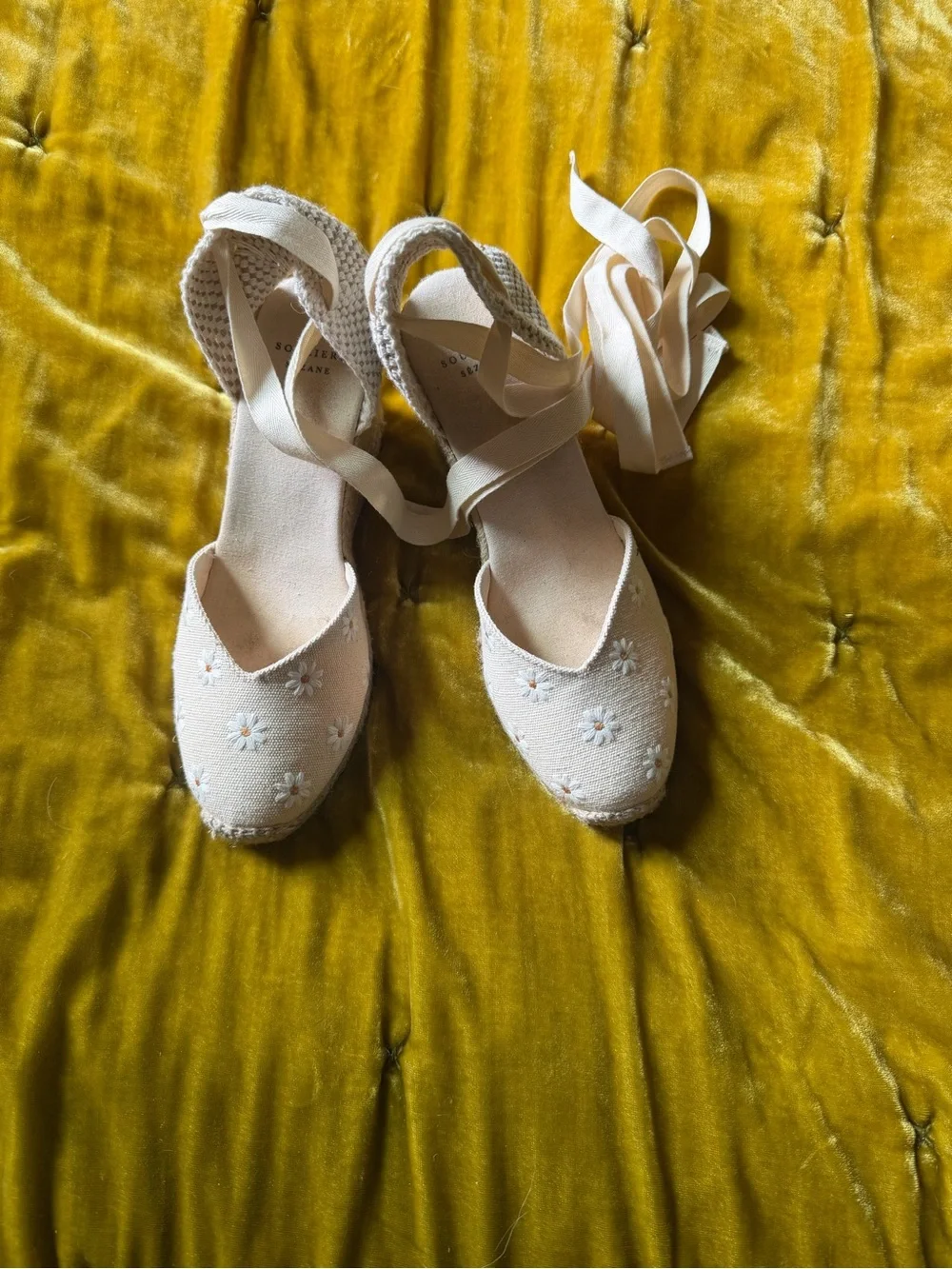 Sezane Beige with embroided daisies Espadrille Platform Sandals - Women